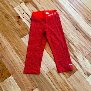Nike x-small crops red